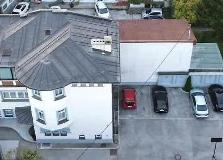 아파트 Apartma & Free Parking *