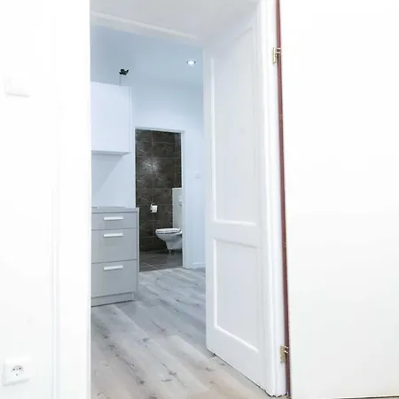 아파트 Apartma & Free Parking *